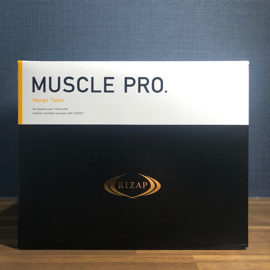 RIZAP(ライザップ)の[66%OFF] MUSCLE PRO　マンゴー味　新品未開封 コスメ/美容のダイエット(エクササイズ用品)の商品写真