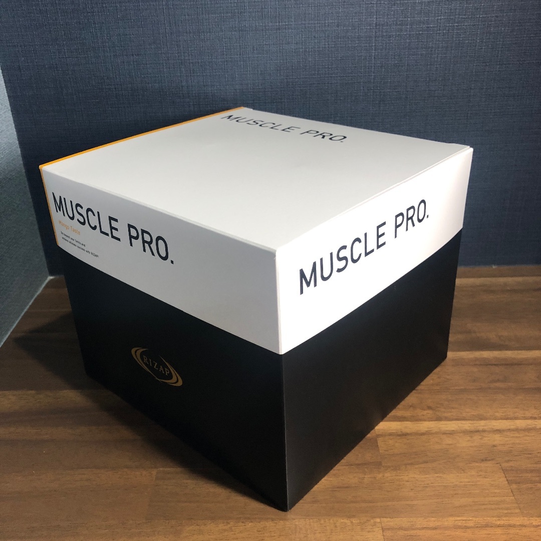 RIZAP(ライザップ)の[66%OFF] MUSCLE PRO　マンゴー味　新品未開封 コスメ/美容のダイエット(エクササイズ用品)の商品写真