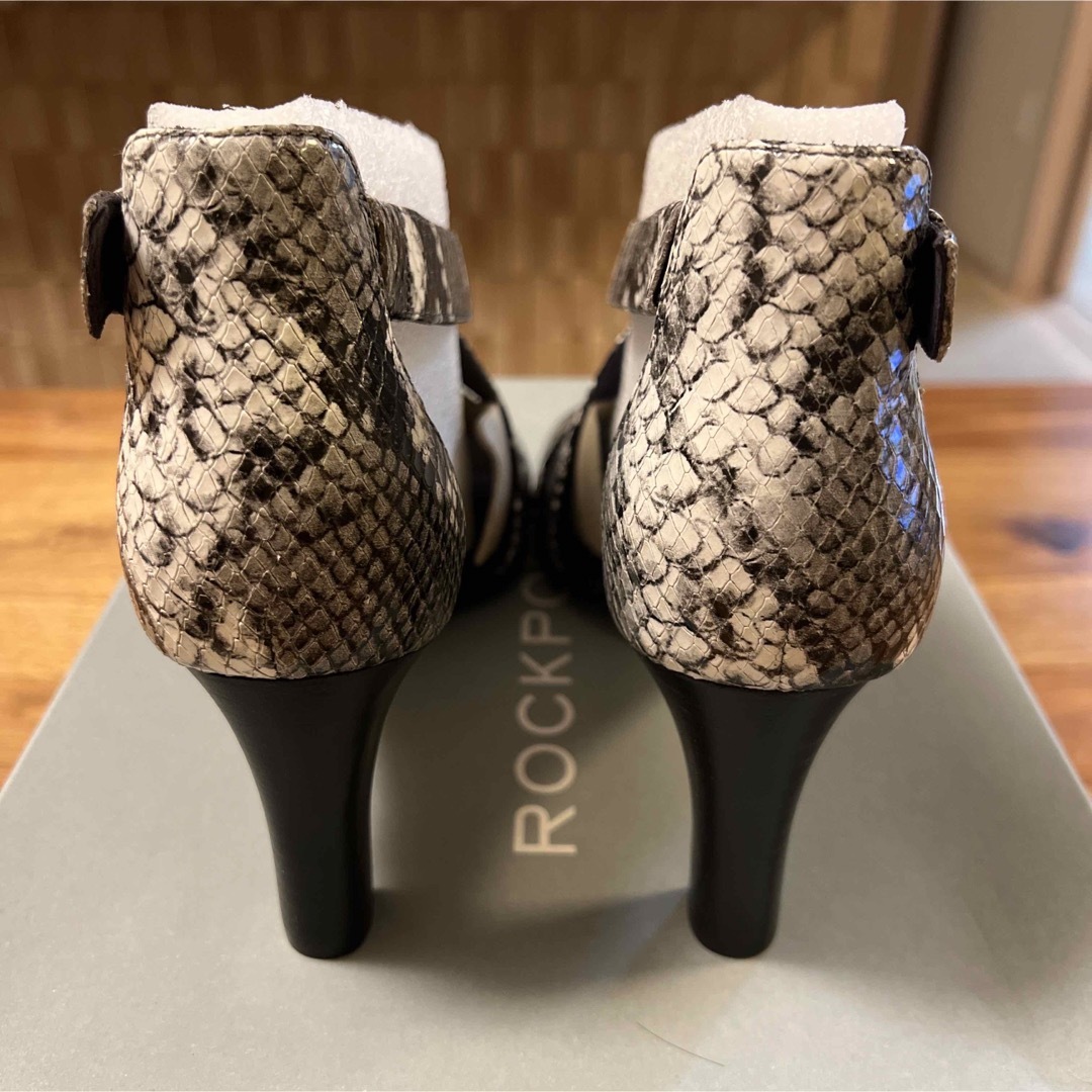 ROCKPORT(ロックポート)のROCKPORT ロックポーTotal Motion Edith Strappy レディースの靴/シューズ(サンダル)の商品写真
