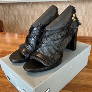 ロックポート(ROCKPORT)の【新品・未使用】ROCKPORTトータルモーションアイビーバンドサンダル(ハイヒール/パンプス)