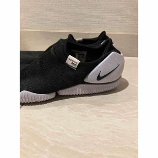 ナイキ(NIKE)のNIKE アクアソック　26.0(サンダル)