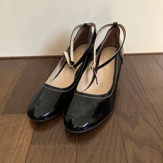 人気デザイナー ♡ メゾンドリーファー フリル ネイビー パンプス