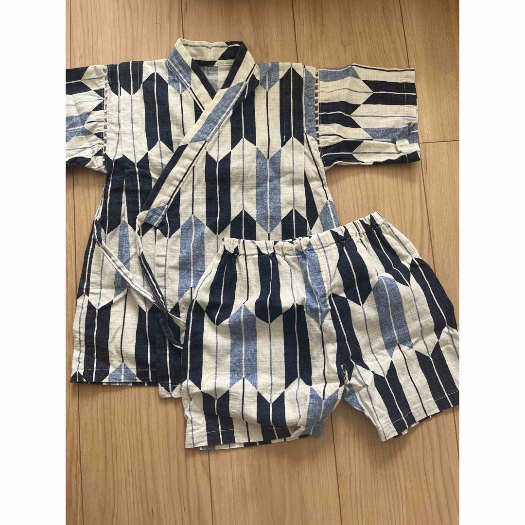 西松屋(ニシマツヤ)の100cm 甚平 キッズ/ベビー/マタニティのキッズ服男の子用(90cm~)(甚平/浴衣)の商品写真