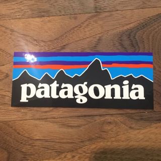 パタゴニア(patagonia)の【正規品】パタゴニア ステッカーです。(登山用品)