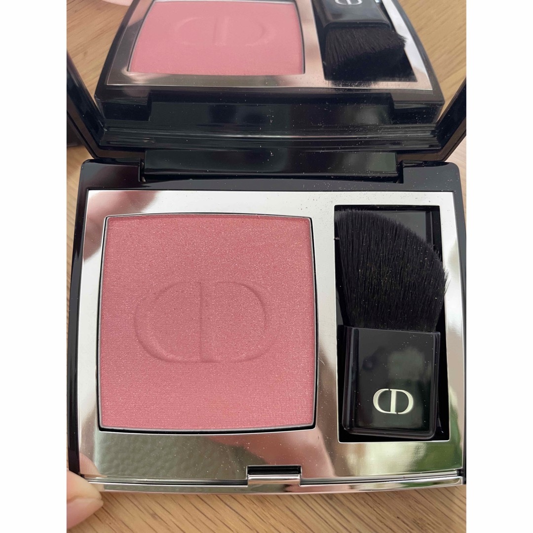 Dior(ディオール)のDIOR チーク212 チュチュホログラフィック コスメ/美容のベースメイク/化粧品(チーク)の商品写真