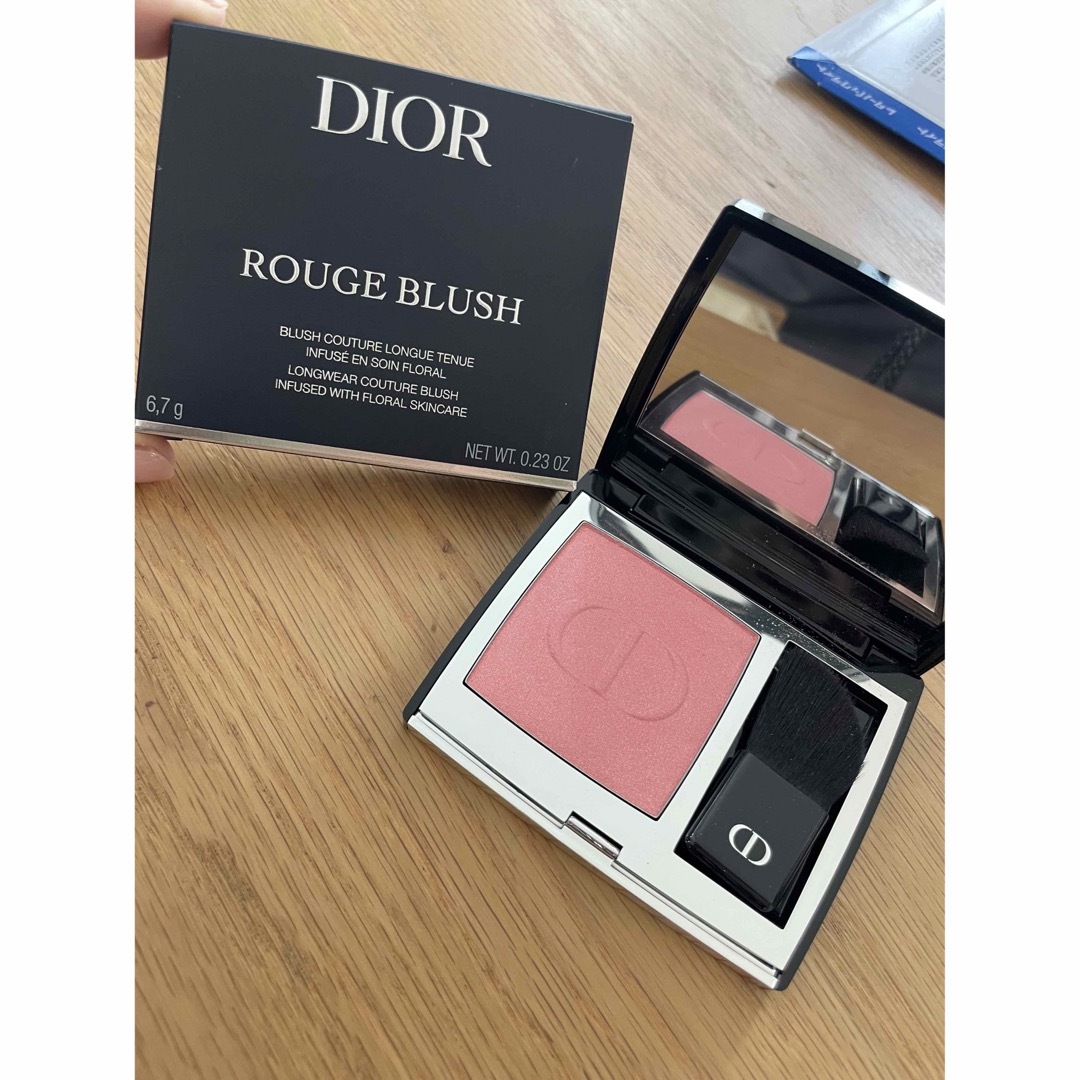 Dior(ディオール)のDIOR チーク212 チュチュホログラフィック コスメ/美容のベースメイク/化粧品(チーク)の商品写真
