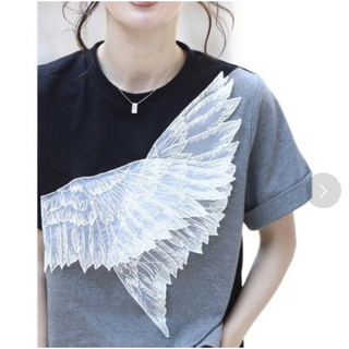 カワイイ(cawaii)の週末値下French Pave 天使の羽レースTシャツトップス　ブラック・グレー(Tシャツ(半袖/袖なし))