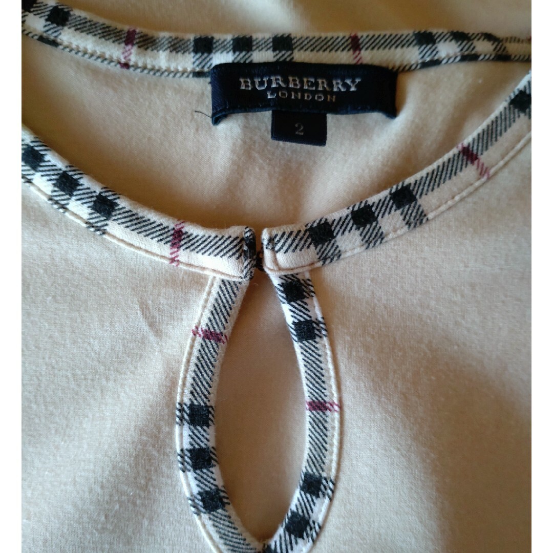 BURBERRY(バーバリー)のバーバリー　サイズ２（Ｍ） レディースのトップス(Tシャツ(半袖/袖なし))の商品写真