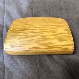 ルイヴィトン(LOUIS VUITTON)のルイ・ヴィトン(Louis Vuitton) エピ ドーフィーヌ(ポーチ)