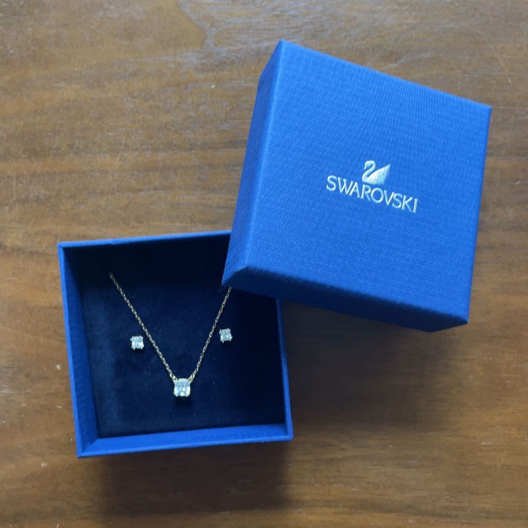 SWAROVSKI - スワロフスキーアウトレット ネックレスピアス SWAROVSKI - スワロフスキーアウトレット ネックレスピアス
