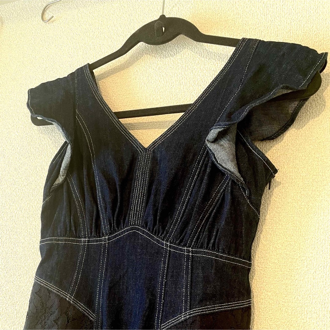 Herlipto Ruffled Shoulder DenimMidiDress