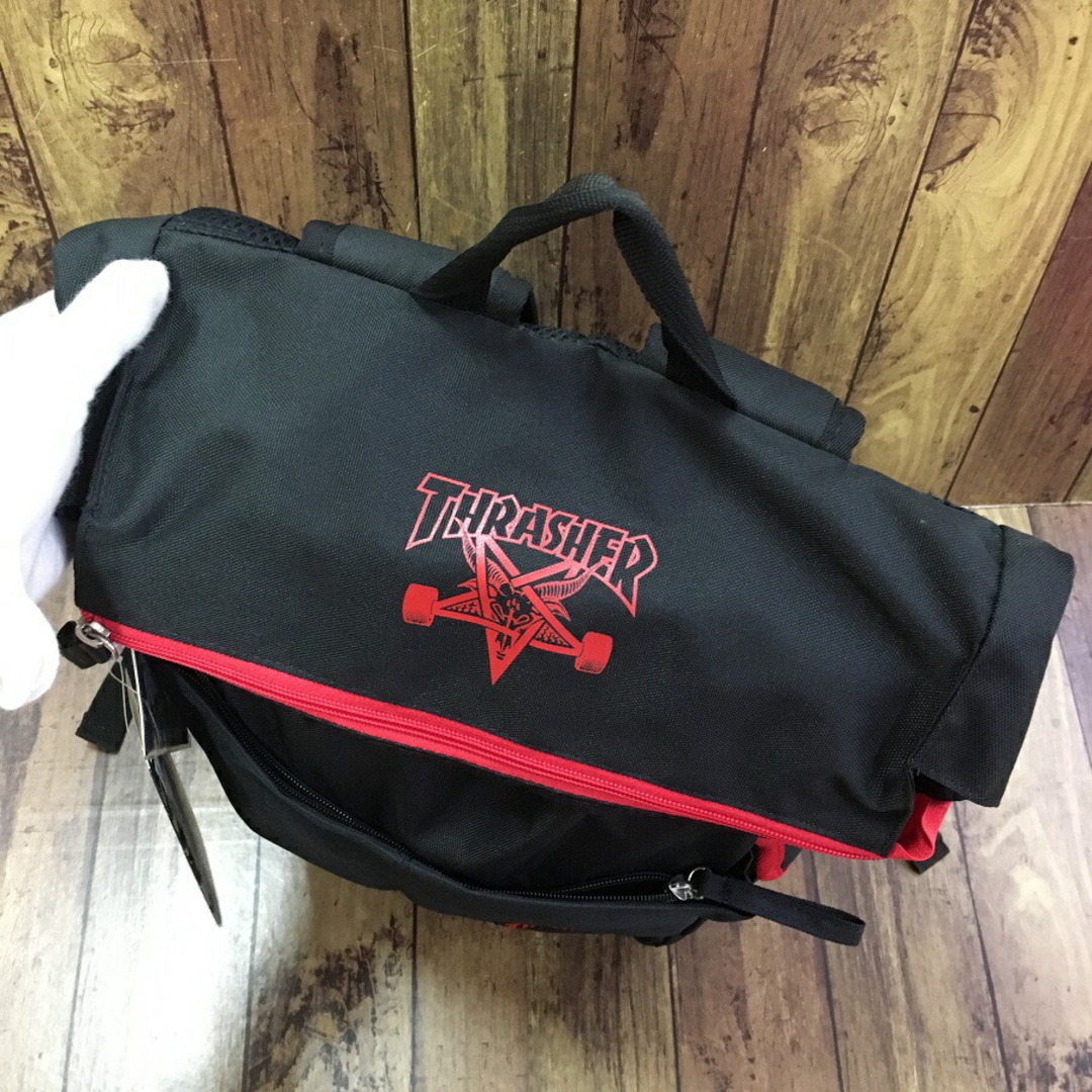 THRASHER(スラッシャー)のTHRASHER THRSG-500T スラッシャー レッド リュック バックパック バッグ スケート スケボー 通学【中古】【004】 メンズのバッグ(バッグパック/リュック)の商品写真