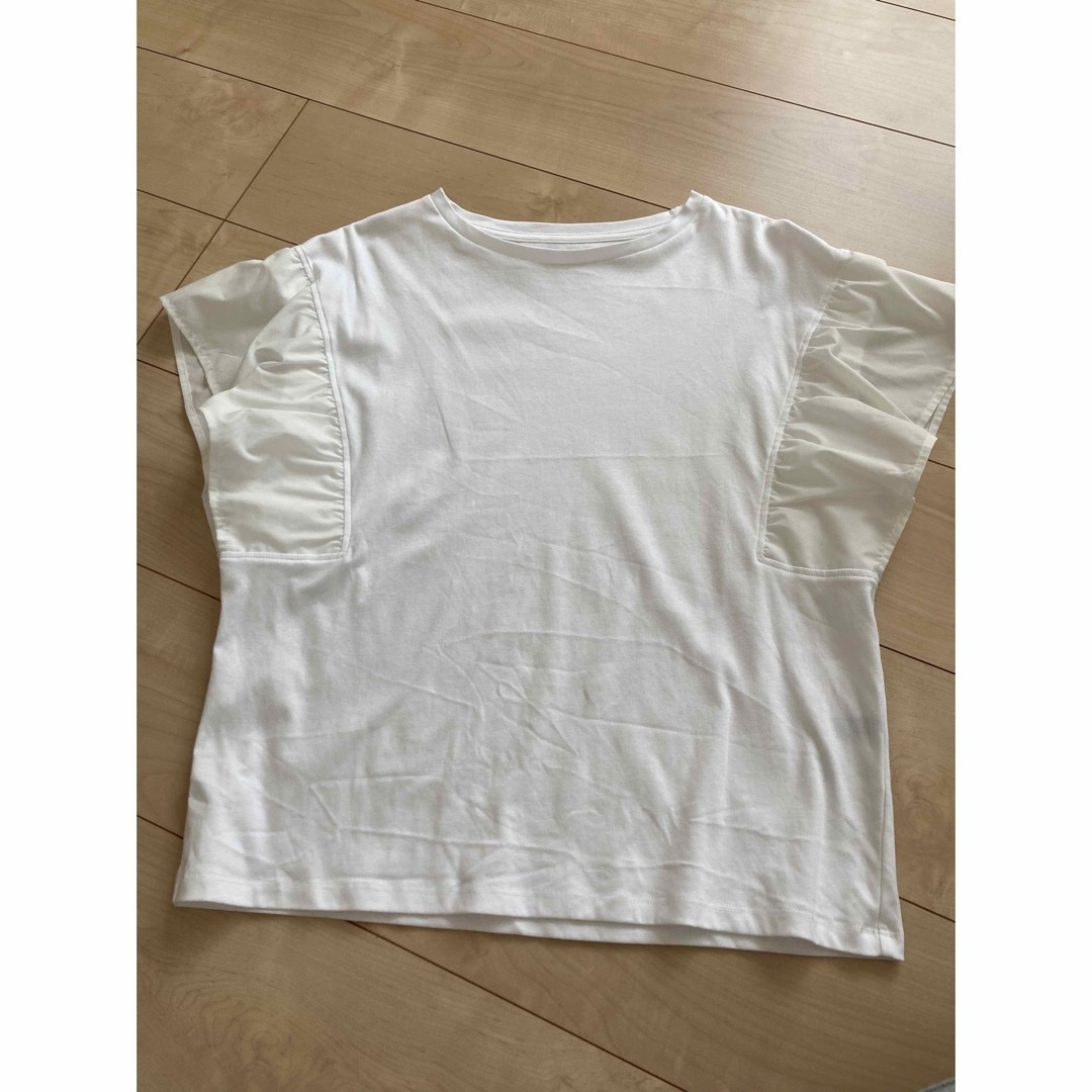 袖ひらひら　トップス　２枚　セット レディースのトップス(Tシャツ(半袖/袖なし))の商品写真