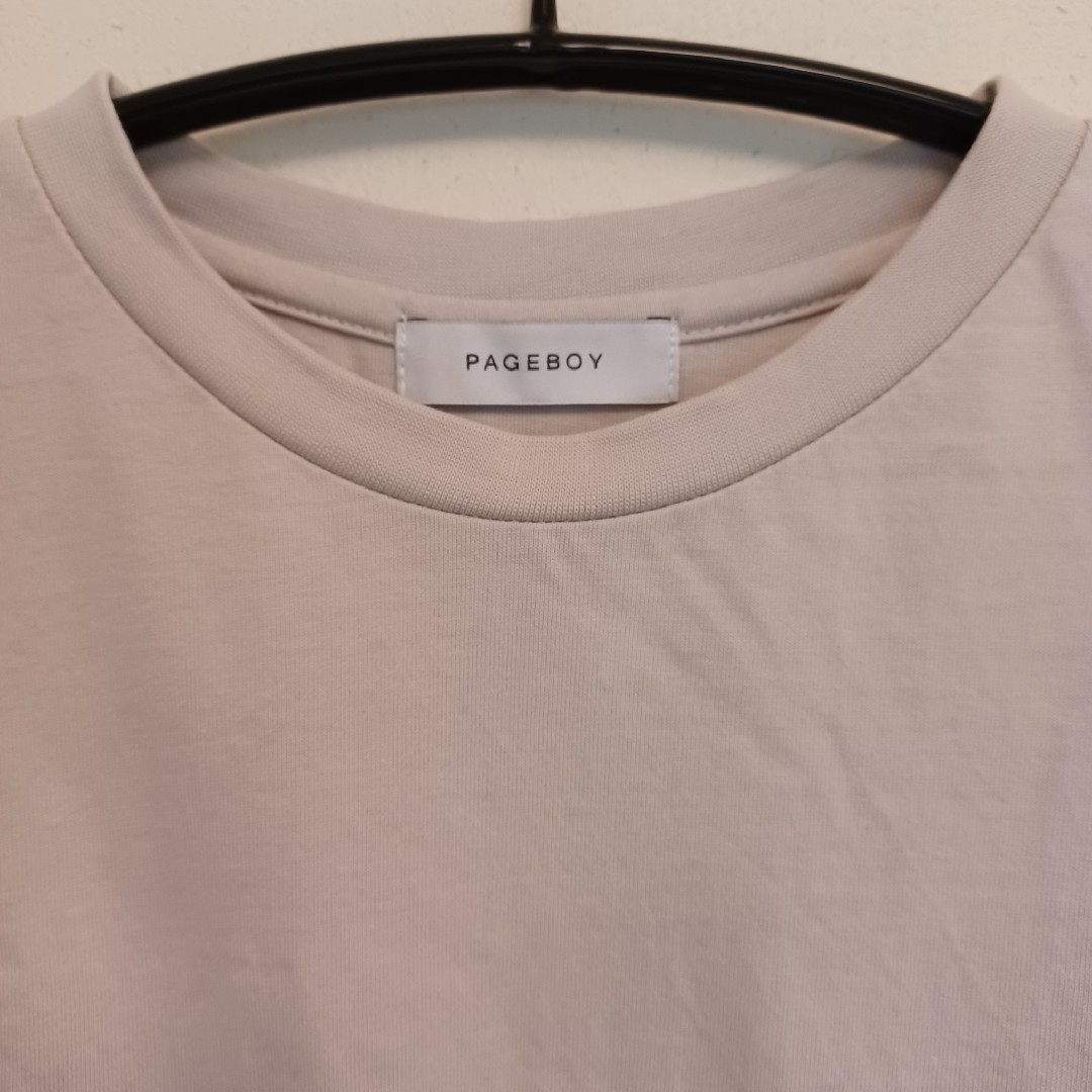 PAGEBOY(ページボーイ)の美品　PAGEBOY　ページボーイ　ボリュームスリーブTシャツSS　グレージュ レディースのトップス(Tシャツ(半袖/袖なし))の商品写真