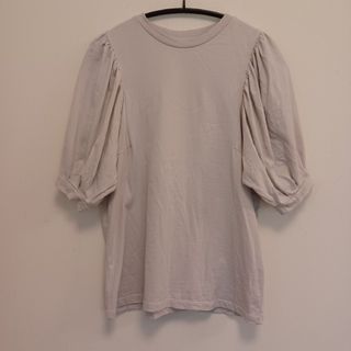 ページボーイ(PAGEBOY)の美品　PAGEBOY　ページボーイ　ボリュームスリーブTシャツSS　グレージュ(Tシャツ(半袖/袖なし))