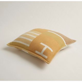 Hermes - 値下げ!【新品未使用】エルメス エルメス クッション