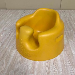 バンボ(Bumbo)の☆除菌清掃済☆　☆綺麗☆　バンボ　ベビーソファー　イエロー(その他)