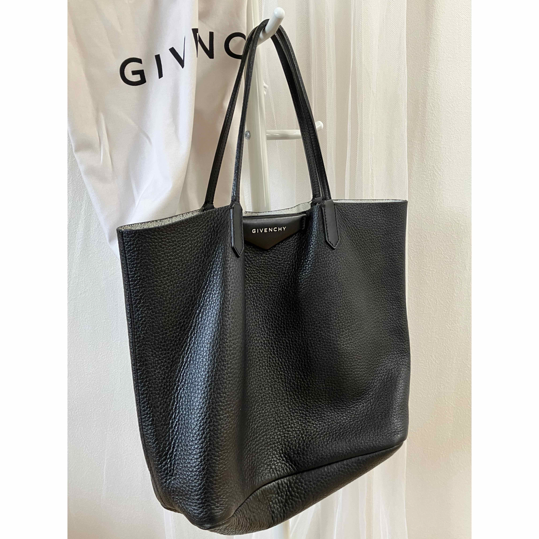 GIVENCHY(ジバンシィ)のGIVENCHYレザートート レディースのバッグ(トートバッグ)の商品写真