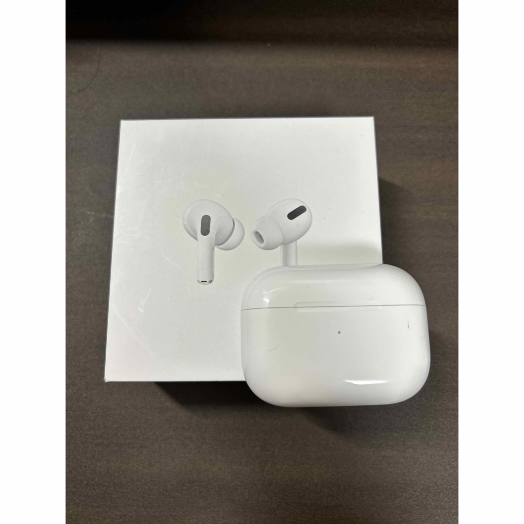 AirPods Pro- ケース充電可、左耳問題なし、右耳ノイズあり、初期化済み