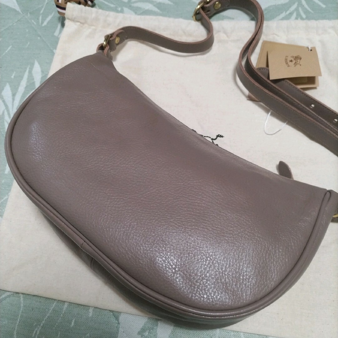 IL BISONTE - 新品 イルビゾンテ 本革 レザー ショルダーバッグ カバン