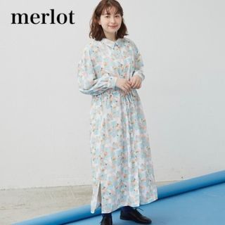 メルロー(merlot)のmerlot メルロー　水彩幾何学プリントワンピース   ブルー　薄手ワン(ロングワンピース/マキシワンピース)