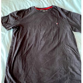 トミーヒルフィガー(TOMMY HILFIGER)のTOMMYのTシャツです(値下げ中)(シャツ)