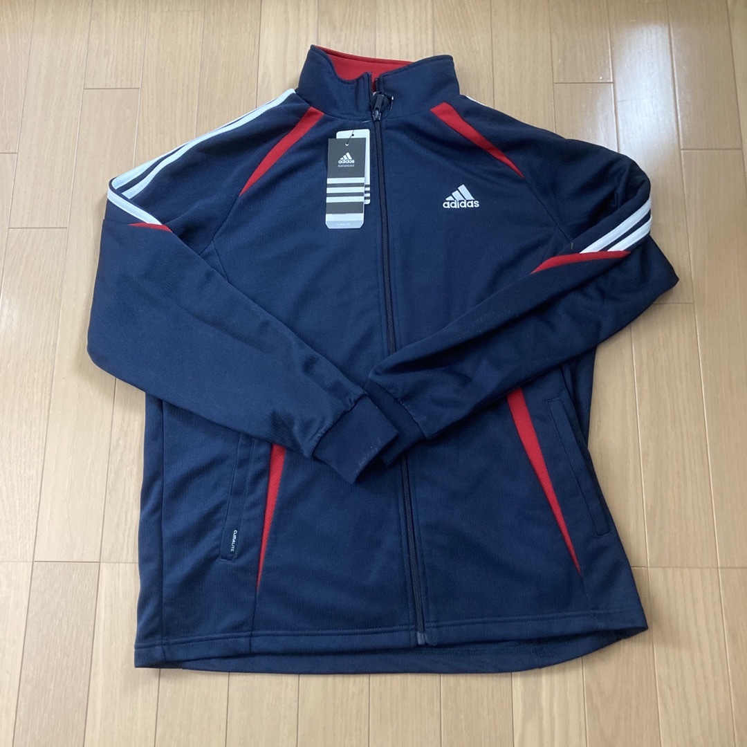 adidas(アディダス)のadidas. 上下ジャージ　紺/赤　Mサイズ メンズのメンズ その他(その他)の商品写真