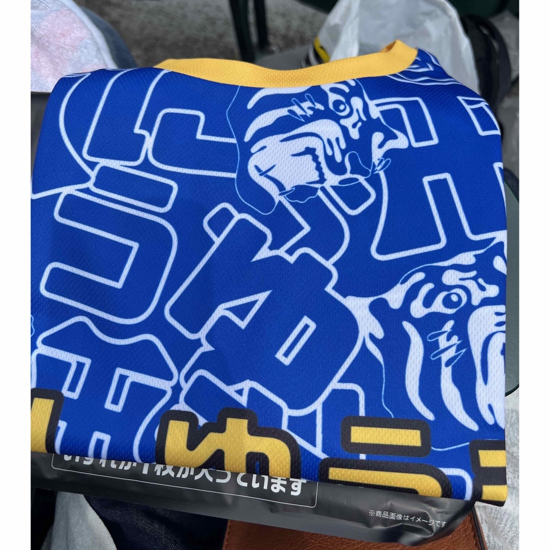 タイガース　シークレット　Tシャツ　西勇輝 スポーツ/アウトドアの野球(応援グッズ)の商品写真