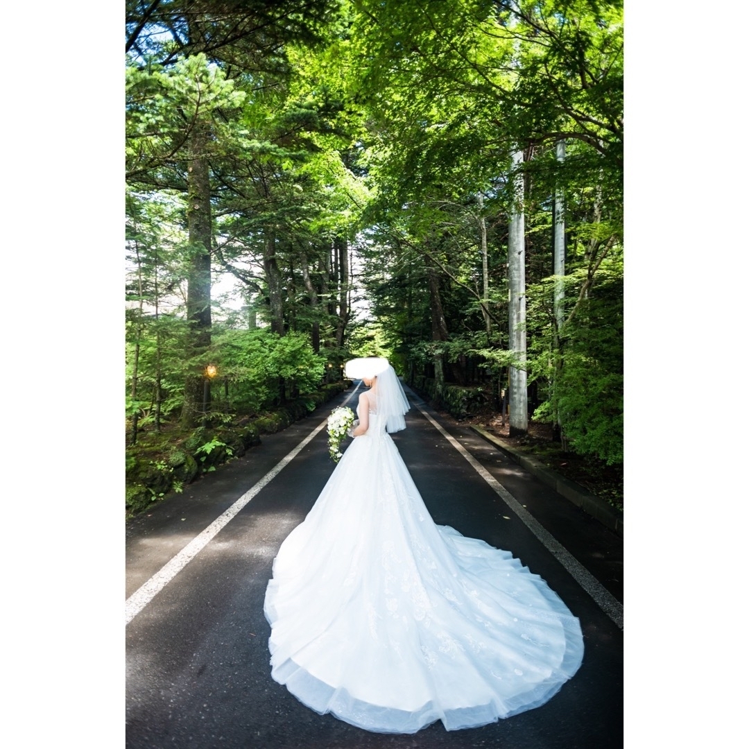 ウェディングドレス　プリンセスライン　結婚式　花嫁