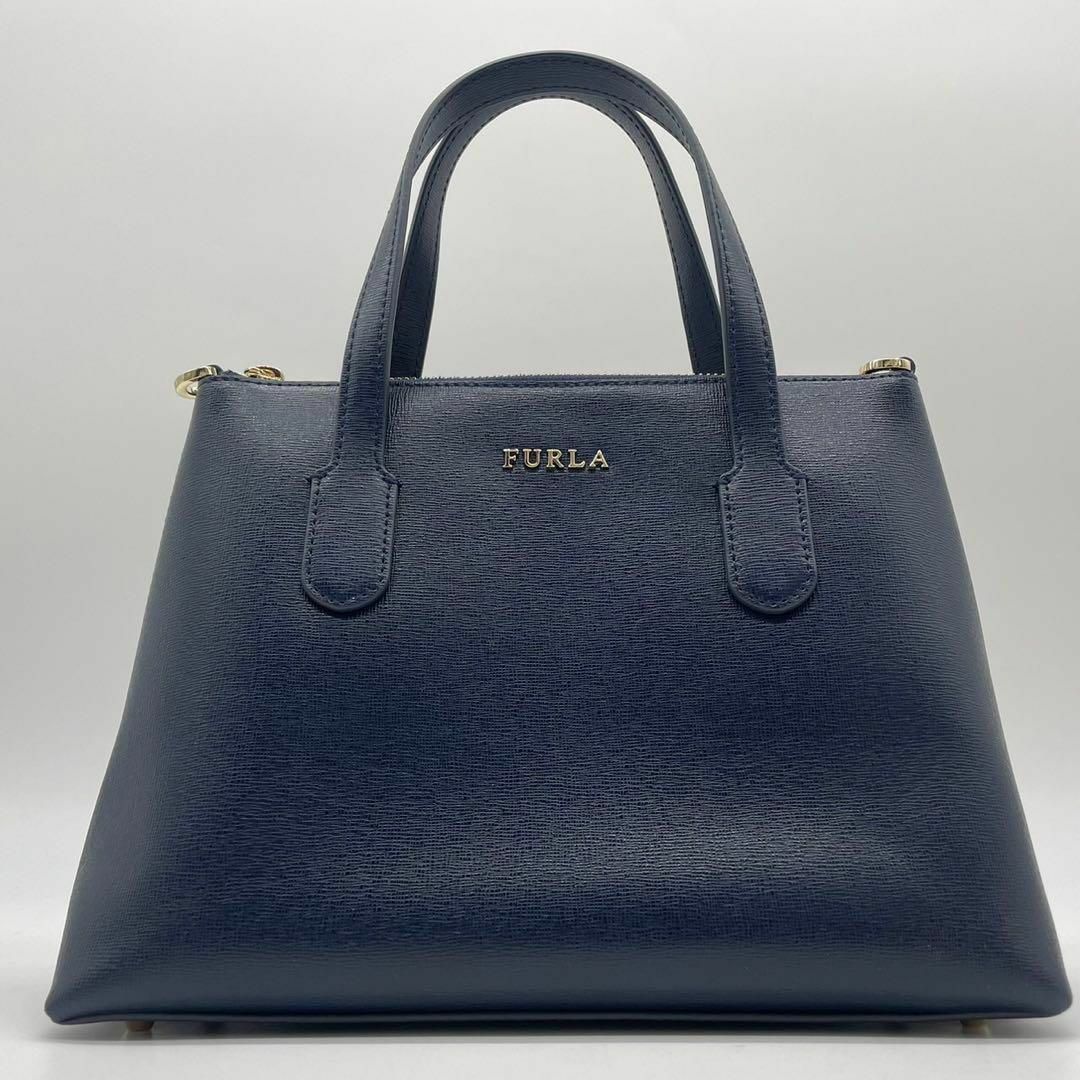✨未使用に近い✨ FURLA 2way ハンドバッグ レザー ネイビー 腕かけ 1