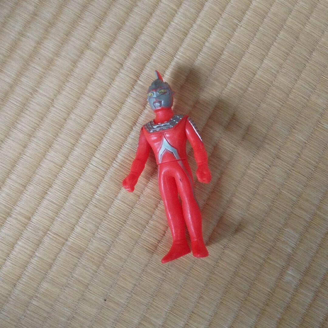 ウルトラマンフィギュア 単品 エンタメ/ホビーのおもちゃ/ぬいぐるみ(キャラクターグッズ)の商品写真