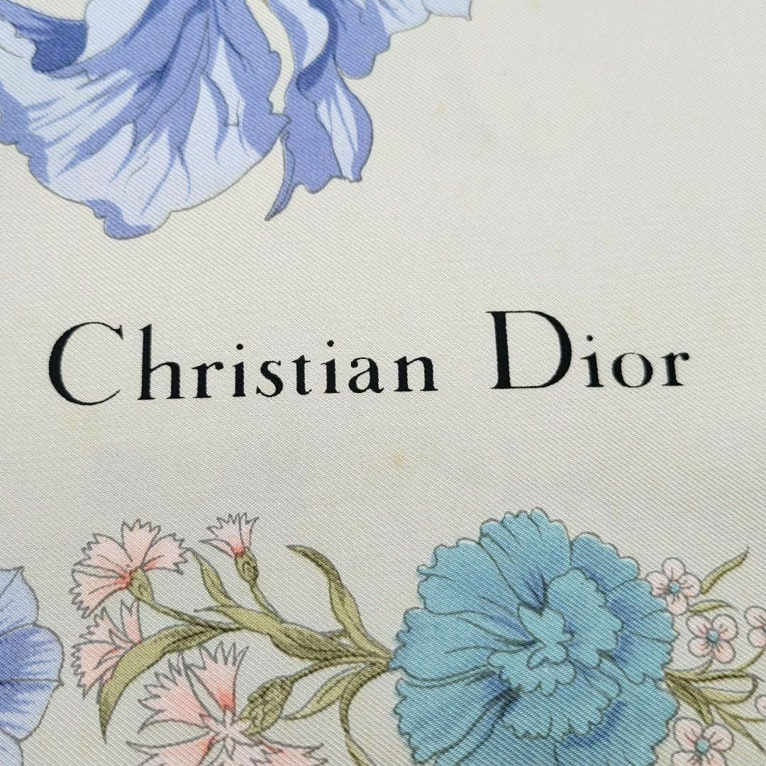 Christian Dior(クリスチャンディオール)のミキティー様専用Christian Dior  86×86 花 フラワー シルク レディースのファッション小物(バンダナ/スカーフ)の商品写真