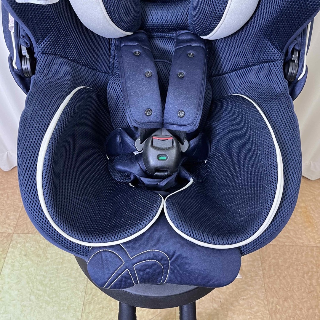 CAR MATE(カーメイト)の極上クリーニング☆美品☆新生児　エールべべ　クルット5i　グランス　ISOFIX キッズ/ベビー/マタニティの外出/移動用品(自動車用チャイルドシート本体)の商品写真