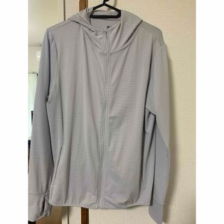 ユニクロ(UNIQLO)のユニクロ　UVカット　エアリズムパーカー　(パーカー)