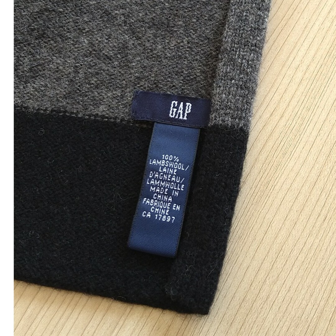 GAP(ギャップ)のギャップ　マフラー　メンズ メンズのファッション小物(マフラー)の商品写真