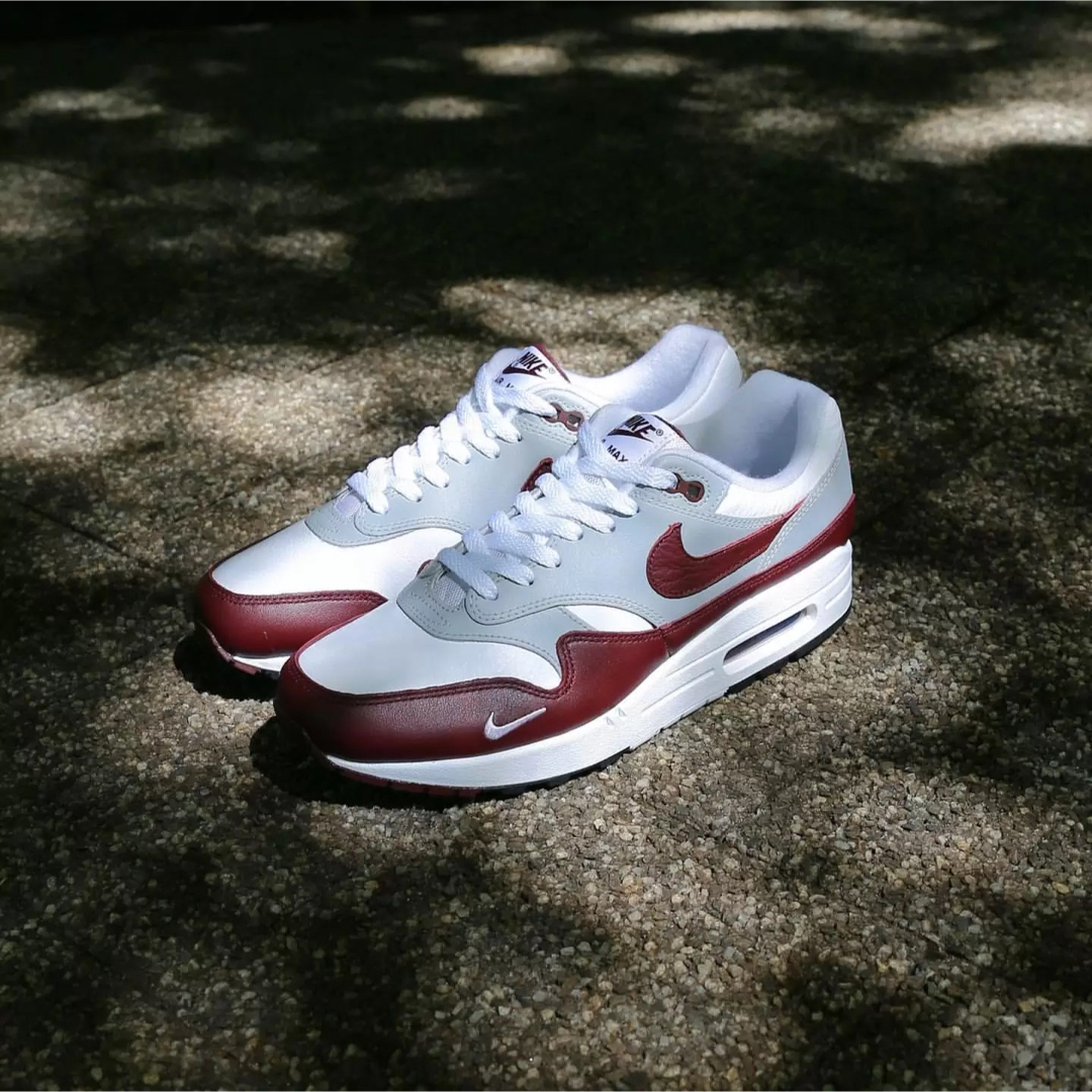 【新品未使用】NIKE AIR MAX 1 PRM靴/シューズ