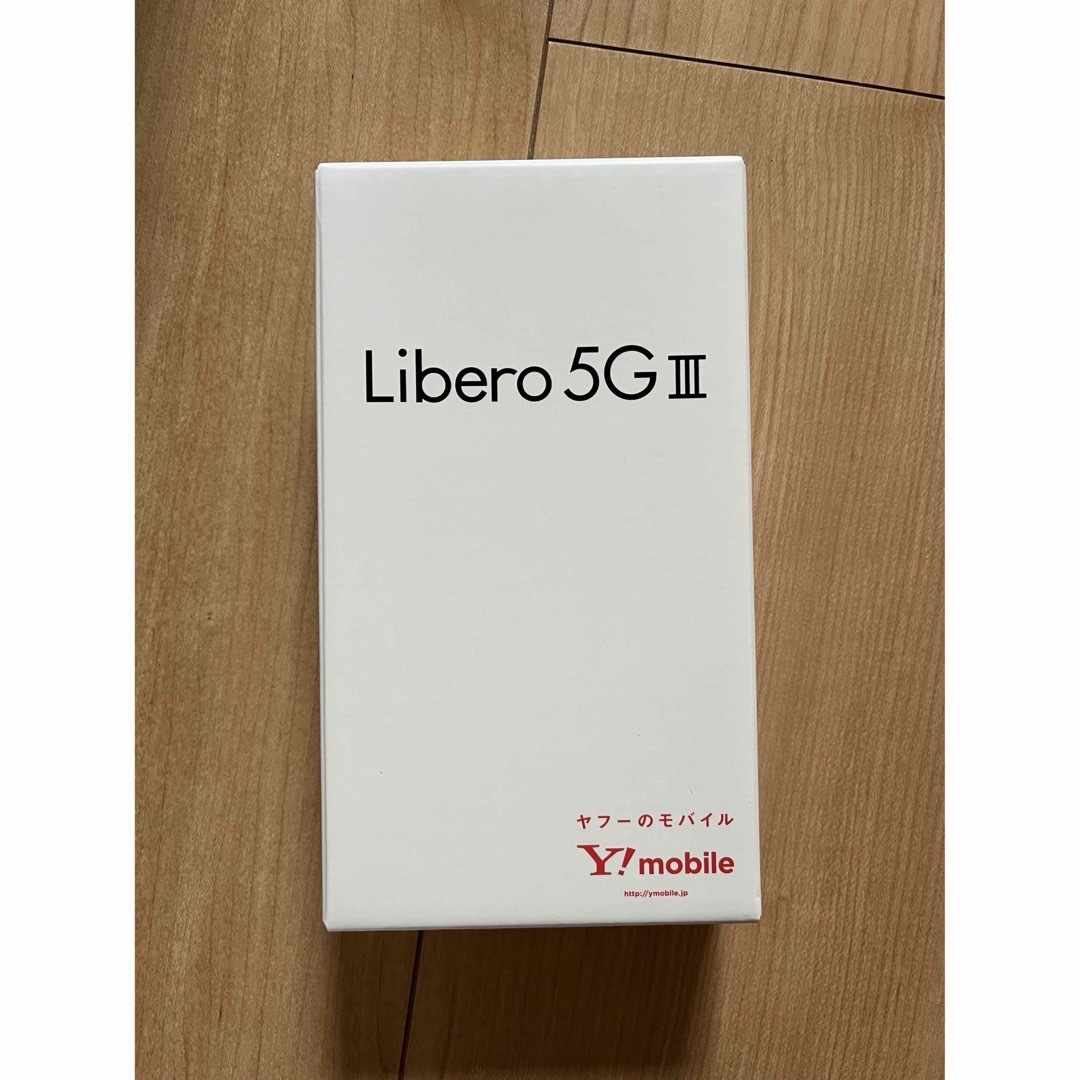 Libero 5G III AZT ホワイト   スマートフォン本体