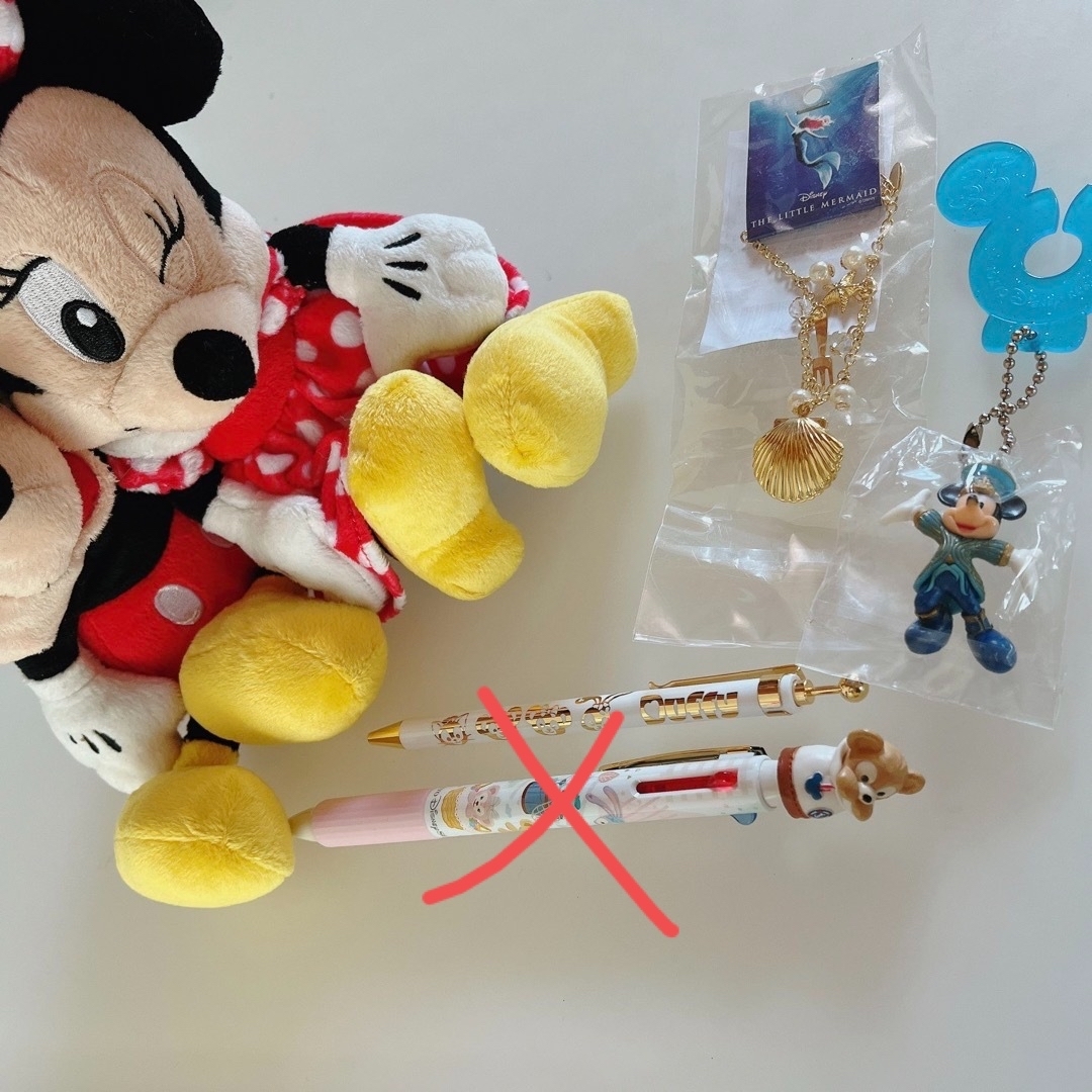 Disney(ディズニー)のディズニーシー　ダッフィーかくれんぼ3色ボールペンなど エンタメ/ホビーのおもちゃ/ぬいぐるみ(キャラクターグッズ)の商品写真