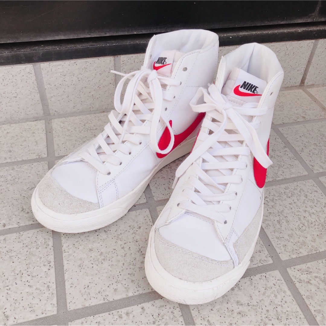 NIKE(ナイキ)のNIKE Blazer Mid 77 Vintage＊ハバネロレッド メンズの靴/シューズ(スニーカー)の商品写真