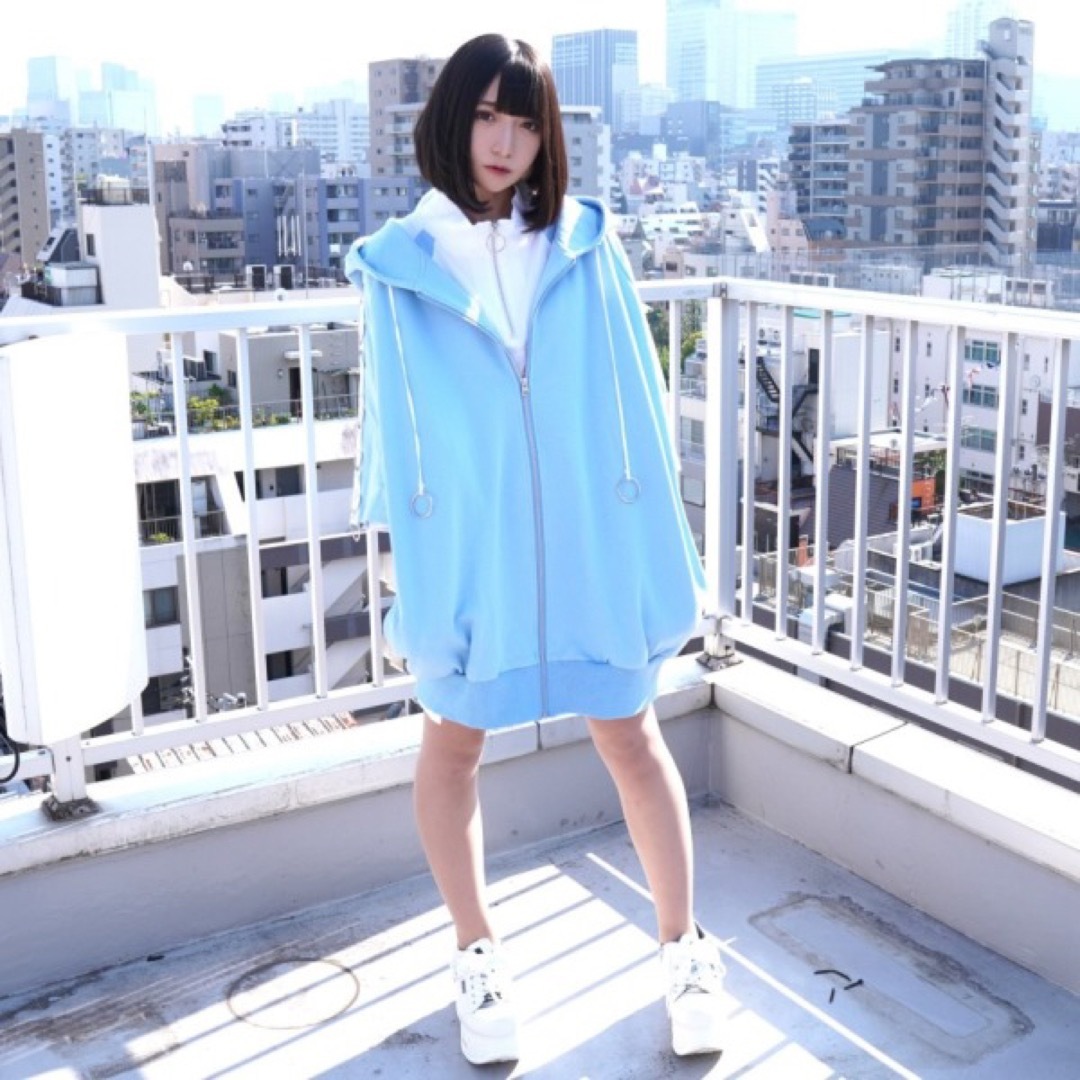 レア♡新品未使用♡レフレム♡半袖うさ耳半袖レースアップジップ