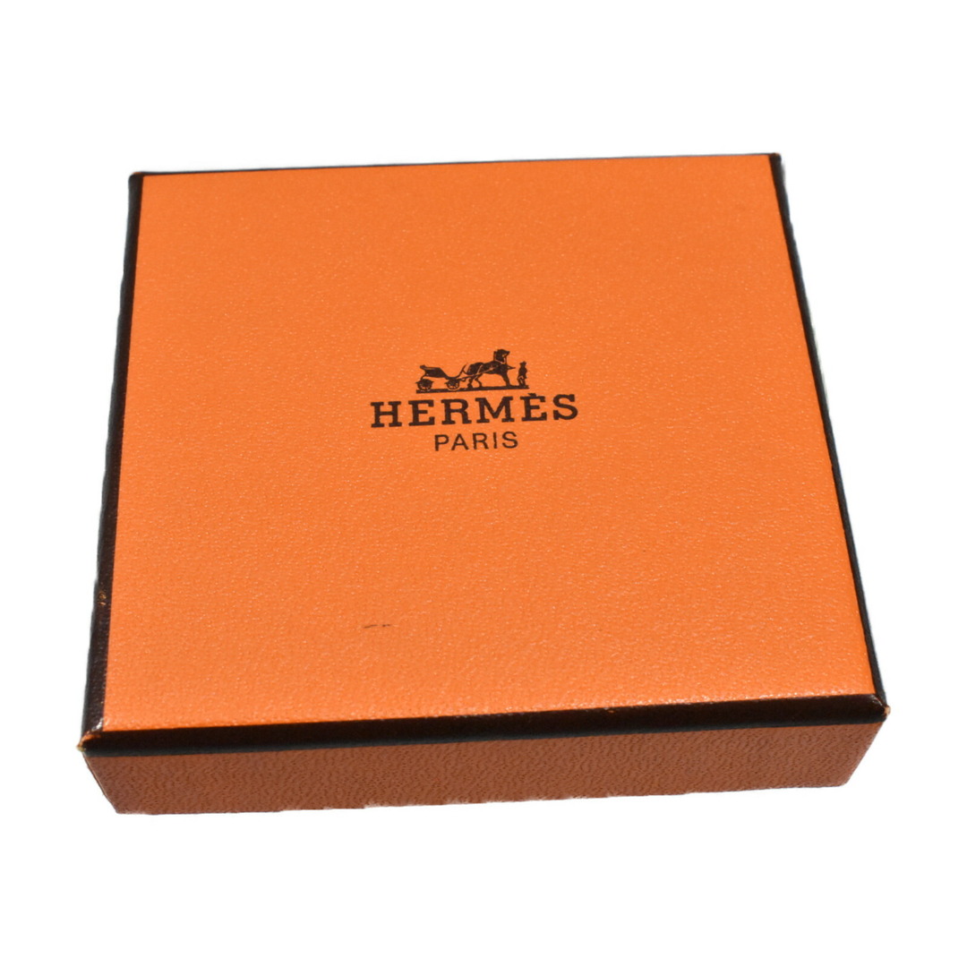 Hermes(エルメス)の【中古品】HERMESグローブホルダー 　 イエロー×ゴールド レザー部分：全長12cm、幅1.5cm　チェーン部分：全長13cm おしゃれ　シンプル　便利　スマート　人気　ユニセックス　ギフト　プレゼント包装可【中古】松山久万ノ台店 レディースのファッション小物(その他)の商品写真