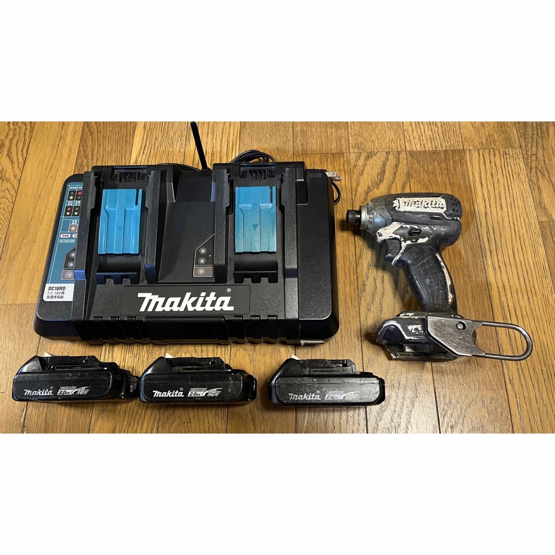 Makita(マキタ)の★マキタ18v 2口充電器 2.0バッテリー3個　インパクト本体ジャンク★ その他のその他(その他)の商品写真