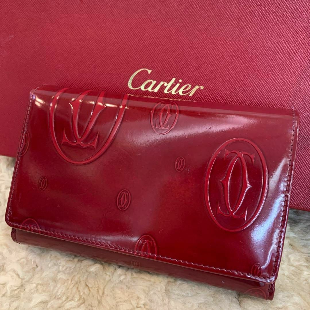 Cartier(カルティエ)のCartier ハッピーバースデー 二つ折り コンパクト財布 ボルドー レディースのファッション小物(財布)の商品写真