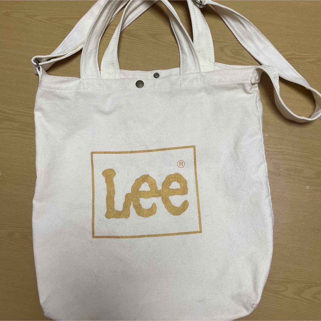 Lee(リー)のLEEバッグ　トートバッグ　ゴールド　ショルダーバッグ　キャンバス　リー　白 レディースのバッグ(トートバッグ)の商品写真