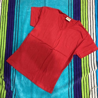新品 未使用 赤 Tシャツ Sサイズ 無地 シンプル(Tシャツ(半袖/袖なし))