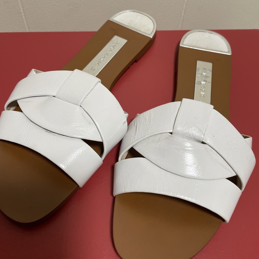 ZARA(ザラ)のZARA ザラ　クロスオーバーフラットレザーサンダル レディースの靴/シューズ(サンダル)の商品写真