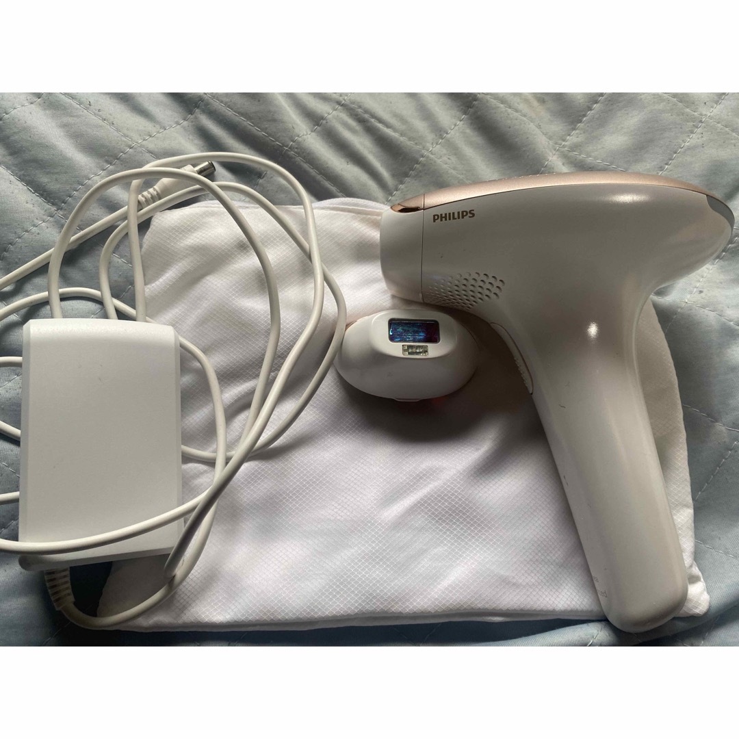 PHILIPS(フィリップス)のPhilips 光脱毛器　中古　箱なし コスメ/美容のボディケア(脱毛/除毛剤)の商品写真