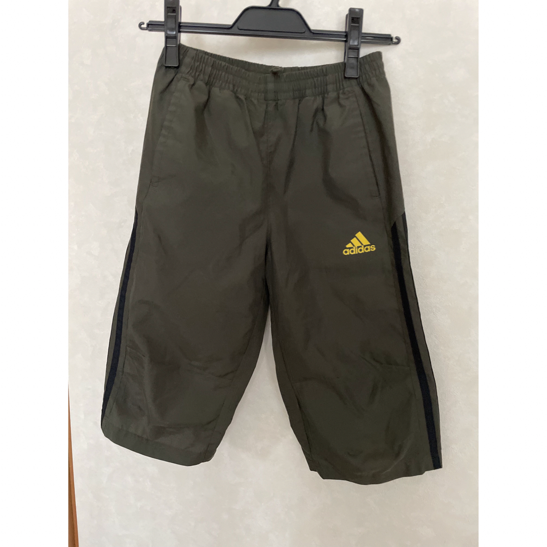 adidas(アディダス)の【美品】アディダス　ハーフパンツ　140cm  キッズ/ベビー/マタニティのキッズ服男の子用(90cm~)(パンツ/スパッツ)の商品写真