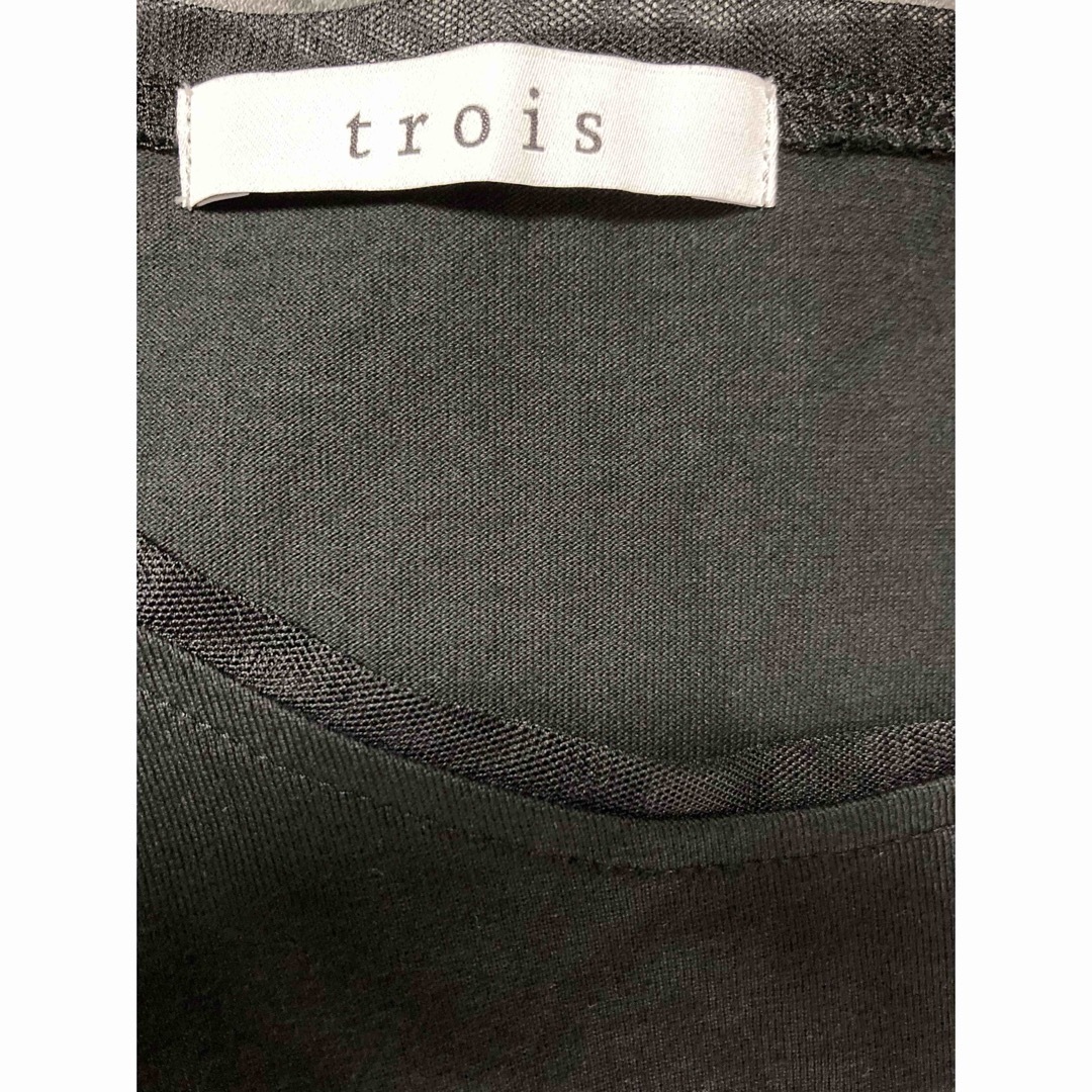 トロア troisバッグ星レースカットソー　黒 レディースのトップス(Tシャツ(半袖/袖なし))の商品写真