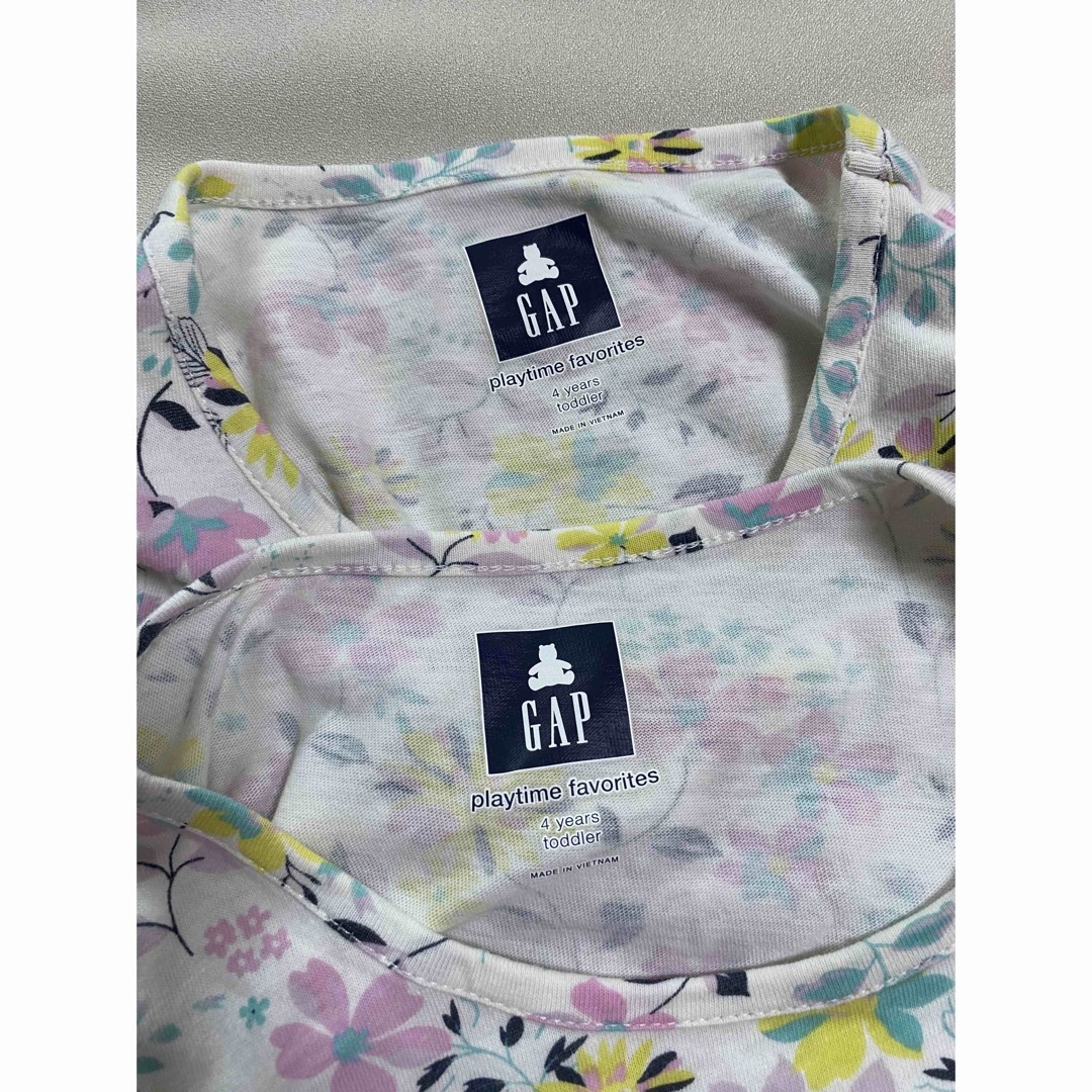 GAP(ギャップ)のGAP 105cm  Tシャツ トップス 2着セット キッズ ギャップ 双子 キッズ/ベビー/マタニティのキッズ服女の子用(90cm~)(Tシャツ/カットソー)の商品写真